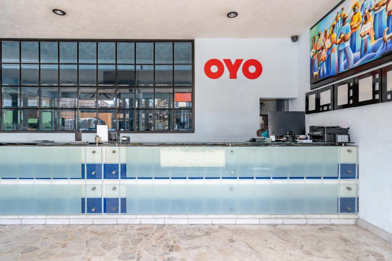 Oyo Hotel Platinium Gran Hotel,Guadalajara,Artesanias Tonala ภายนอก รูปภาพ