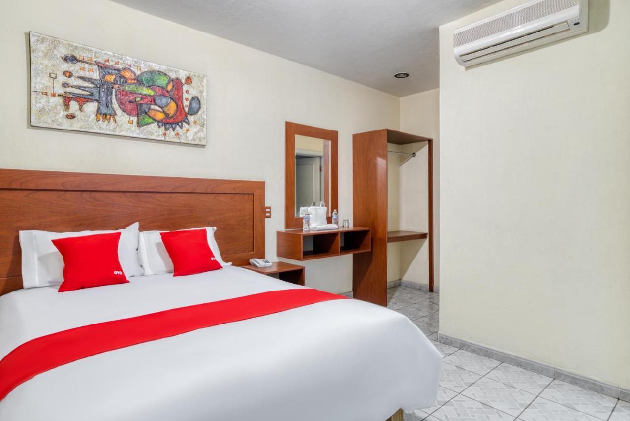 Oyo Hotel Platinium Gran Hotel,Guadalajara,Artesanias Tonala ภายนอก รูปภาพ