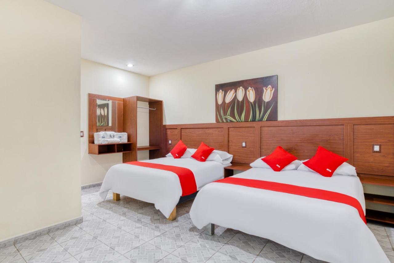 Oyo Hotel Platinium Gran Hotel,Guadalajara,Artesanias Tonala ภายนอก รูปภาพ